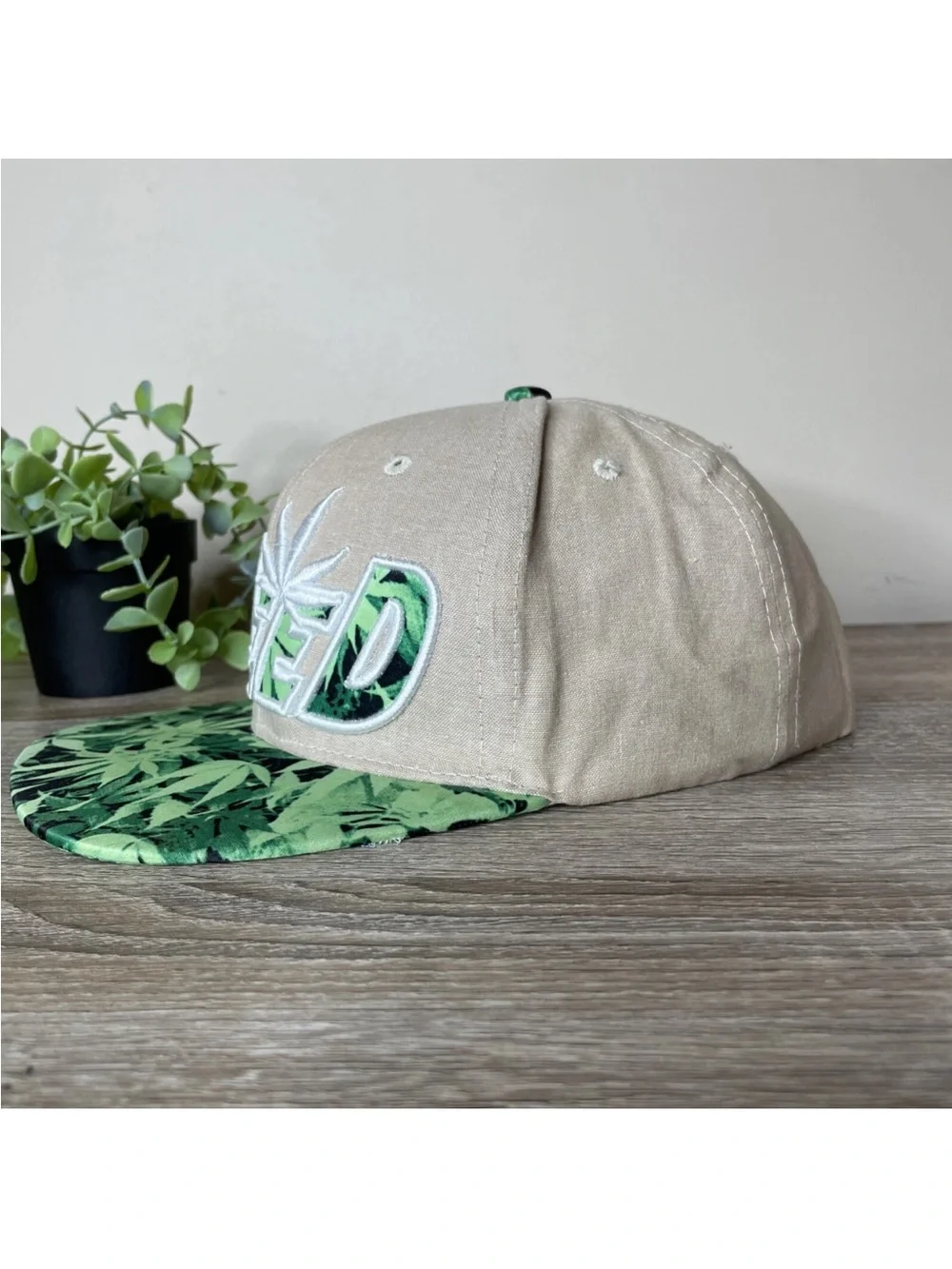 Pit Bull Premium 420 Marijuana Leaf Snapback Hat Adjustable Camo Brim NWOT